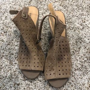 Lucky brand tan sandals